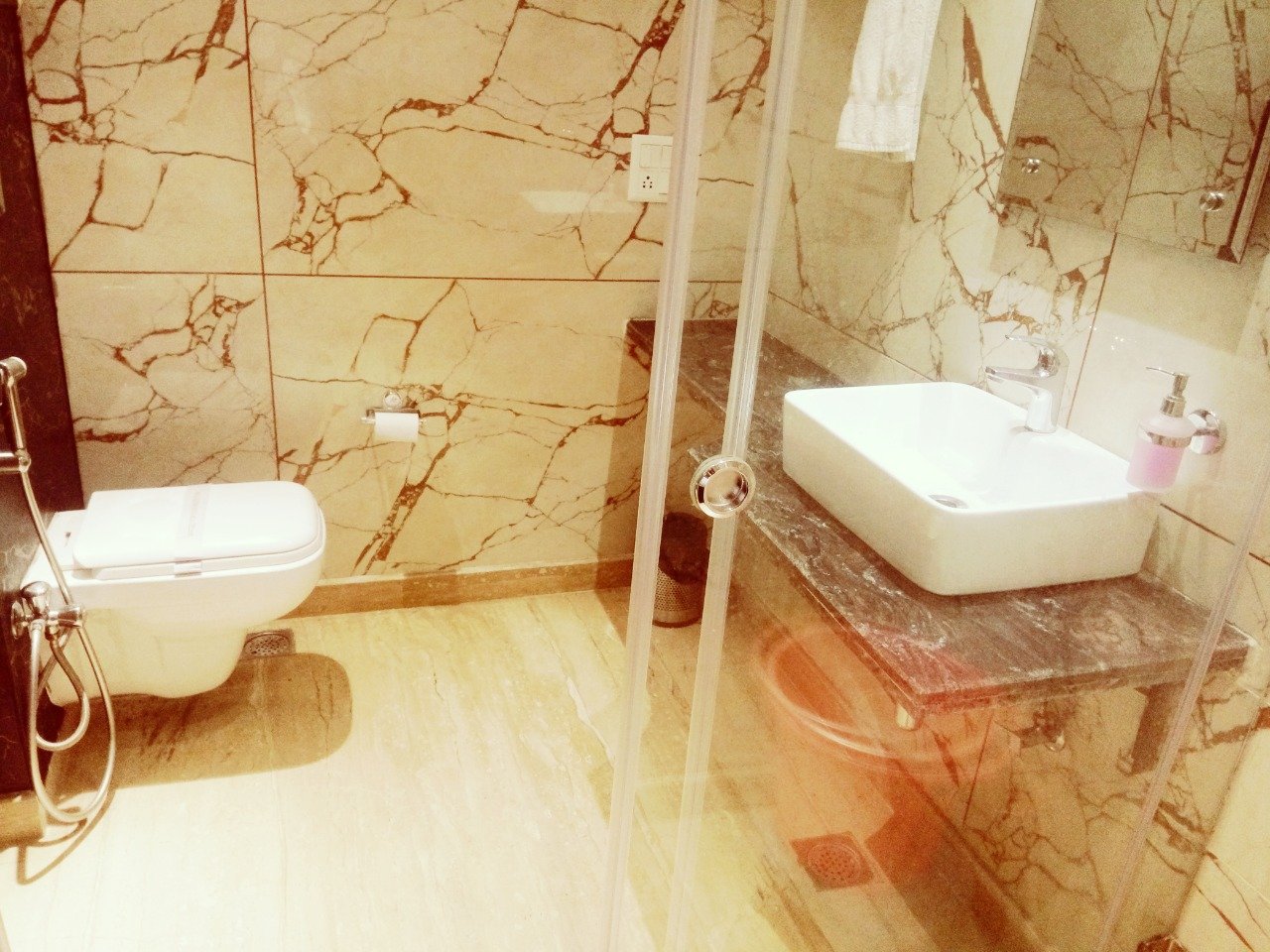 Premium Bathroom Hotel Sun View International Karol Bagh Delhi